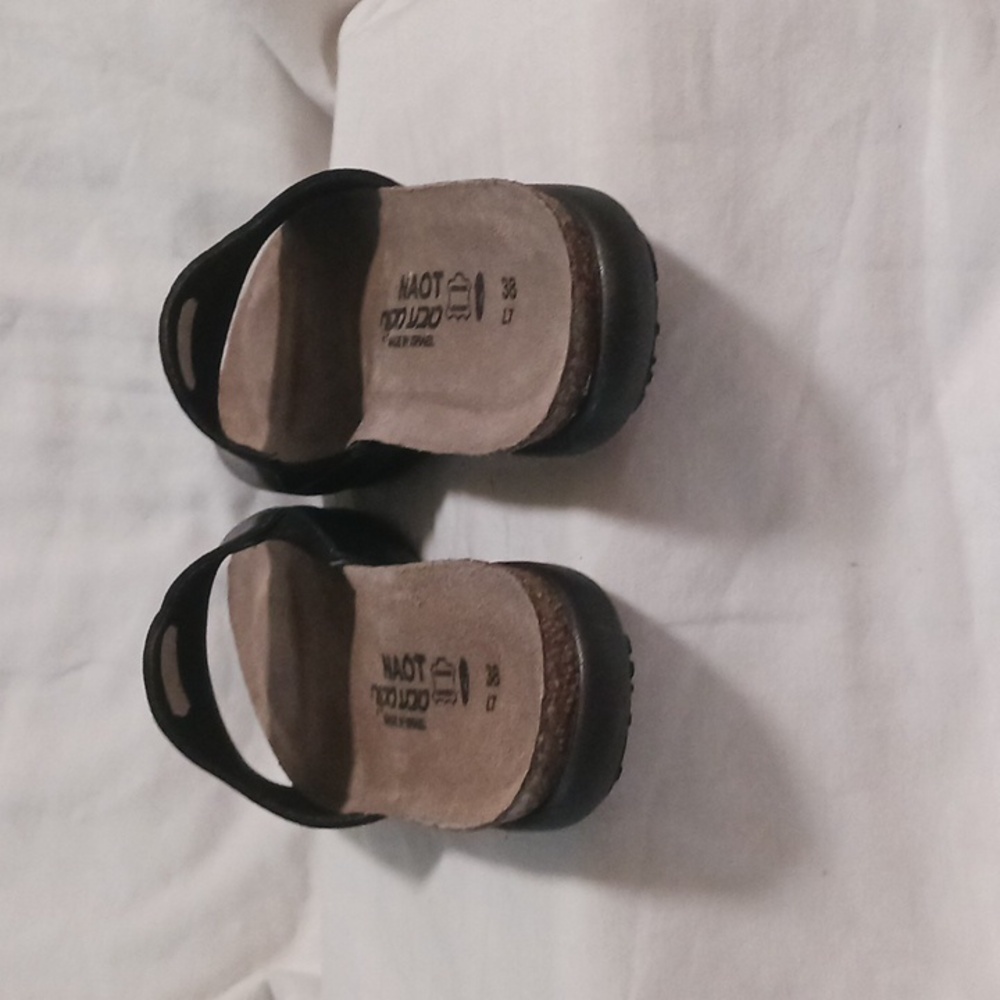 NWTags And Box, Naot Black Leather Slide Sandals - Picture 7 of 13